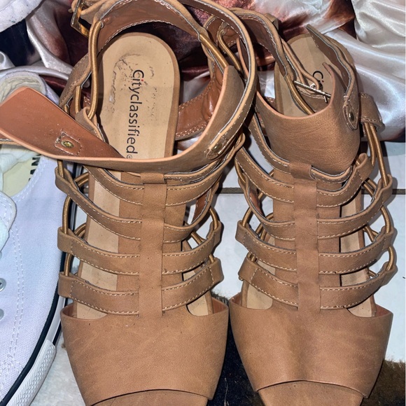 Jack Roger Sandals 💚💜❤️ - Picture 12 of 16